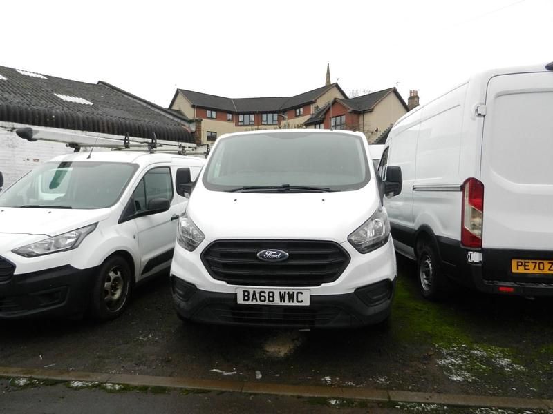 Used Ford Transit Custom 105 HP (77 kW) 2019 White Van