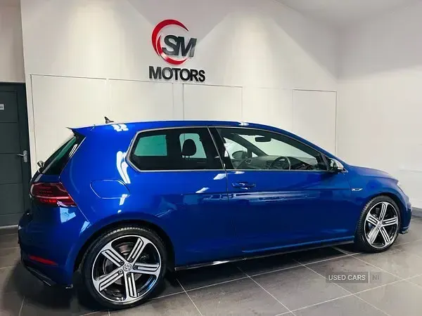 Używany VW Golf VII R 310 KM (228 kW) 2018 Niebieski Hatchback