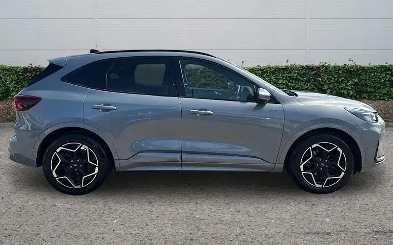 Used Ford Kuga ST-Line X 179 HP (131 kW) 2026 SUV