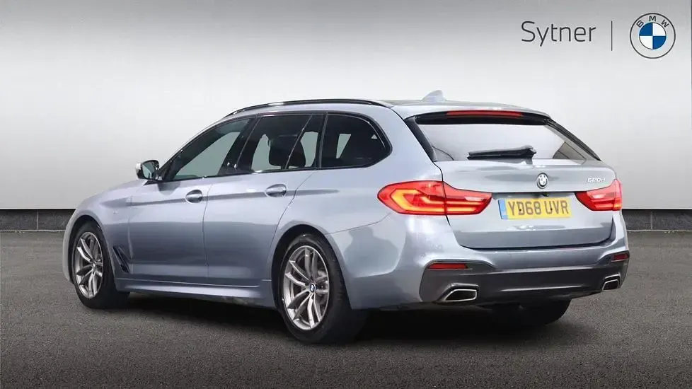 Used BMW 520 M Sport 187 HP (137 kW) 2018 Blue Estate