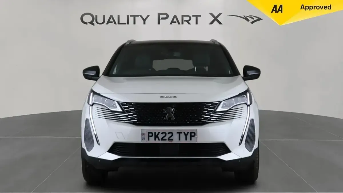 Used Peugeot 3008 Premium 131 HP (96 kW) 2022 White Hatchback