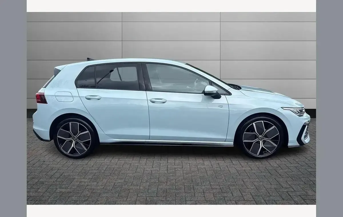 New VW Golf VIII R-line 150 HP (110 kW) 2026 Blue Hatchback
