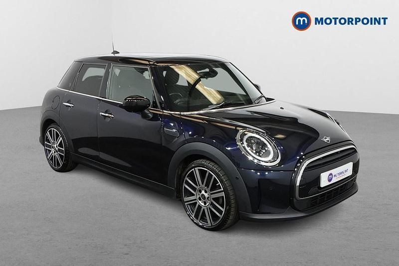 Blue/black Used 2021 Mini Cooper Exclusive Hatchback | £19,899 (Expensive) - Image 1/4