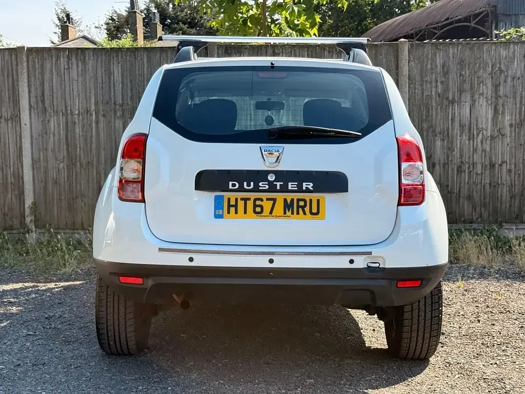 Used Dacia Duster 2018 White SUV