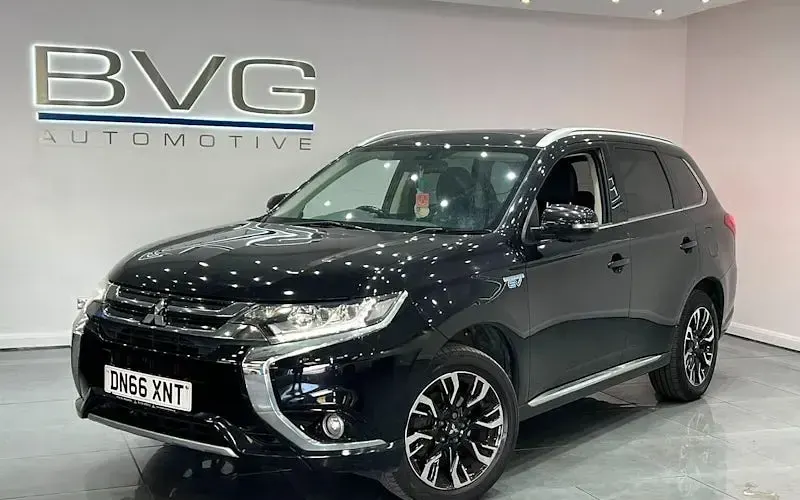 Used Mitsubishi Outlander P-HEV 203 HP (149 kW) 2016 Estate
