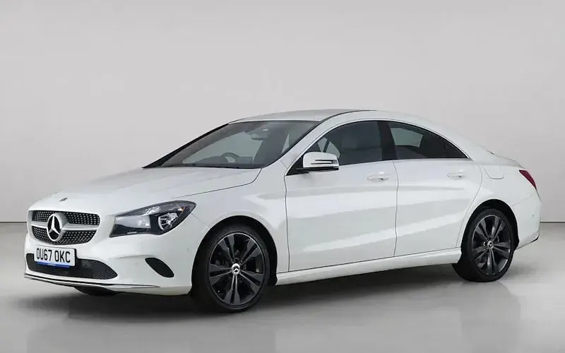 Used Mercedes CLA200 136 HP (100 kW) 2017 White Coupe