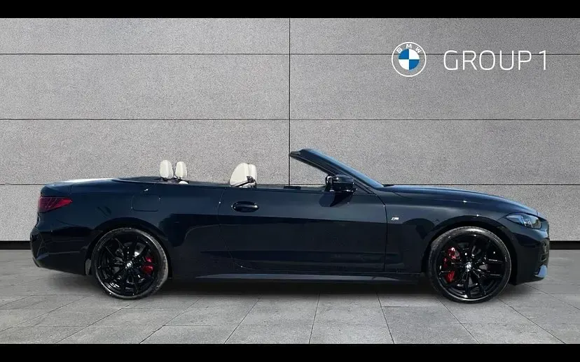 New BMW M440 M Sport 387 HP (284 kW) 2026 Black sapphire metallic paint Sedan