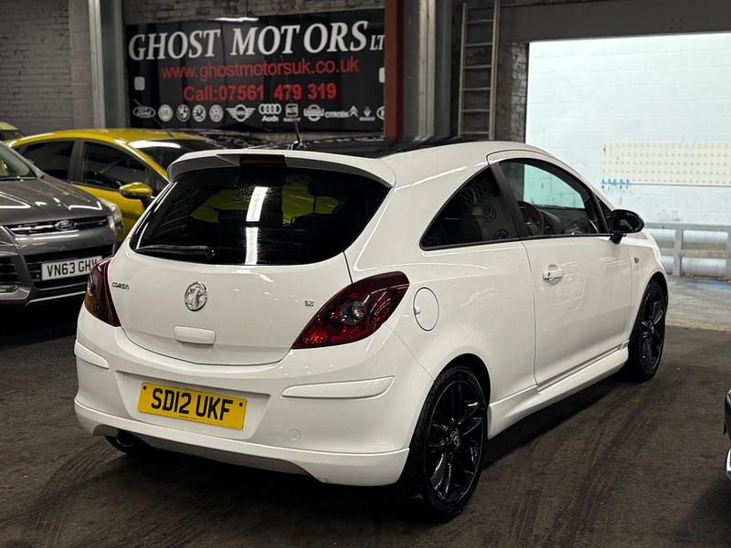Used Vauxhall Corsa Edition 2012 White Hatchback