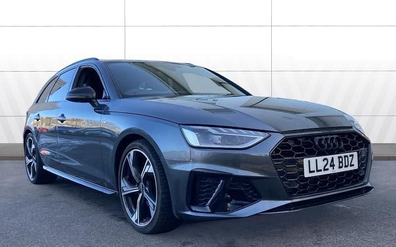 Begagnad Audi A4 Black Edition 150 HK (110 kW) 2025 Kombi