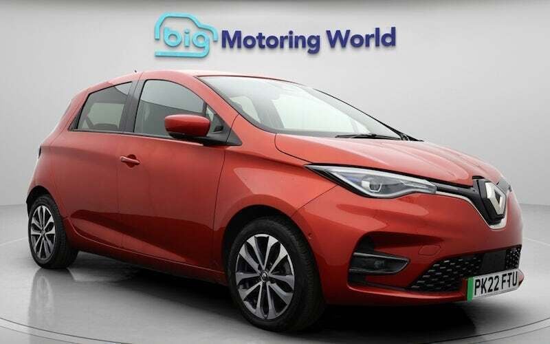 Used 2022 Renault Rapid GT-Line Hatchback | £10,000 (Good price) - Image 1/4