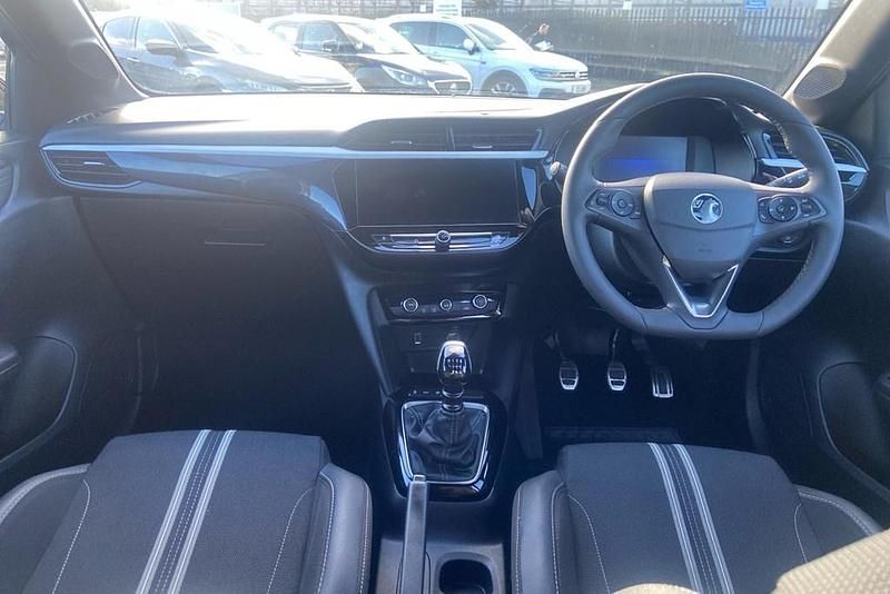 Used Vauxhall Corsa S 100 HP (73 kW) 2023 Crystal silver Hatchback