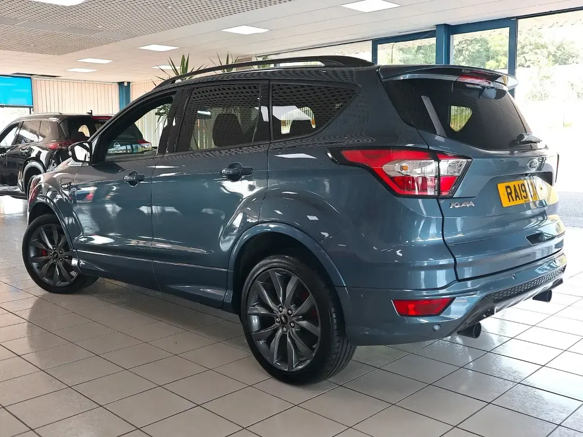 Used Ford Kuga ST-Line 150 HP (110 kW) 2019 Blue SUV