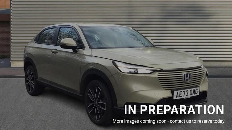 Used Honda HR-V Elegance 131 HP (96 kW) 2023 Beige SUV