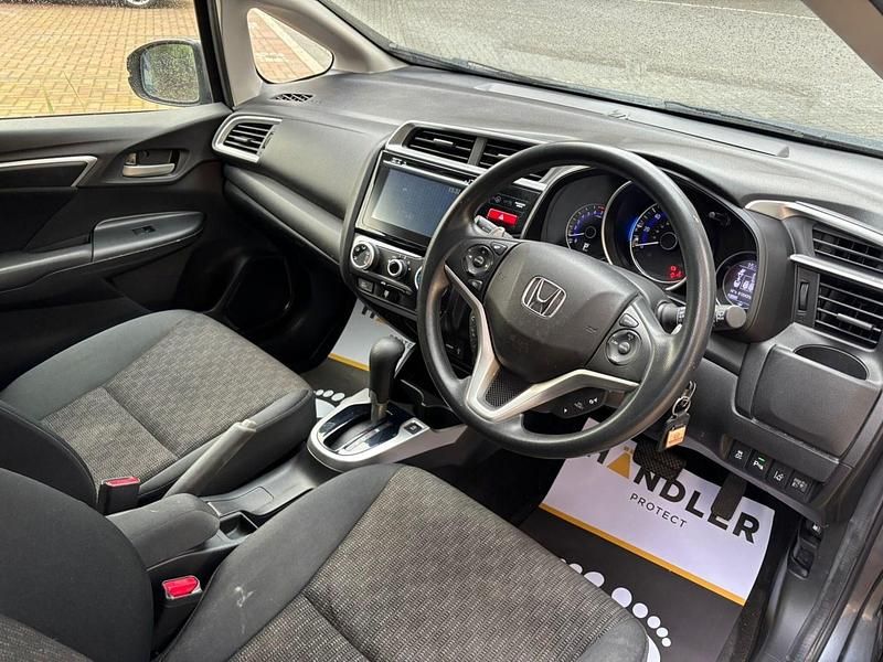 Used Honda Jazz SE 2017 Grey Hatchback