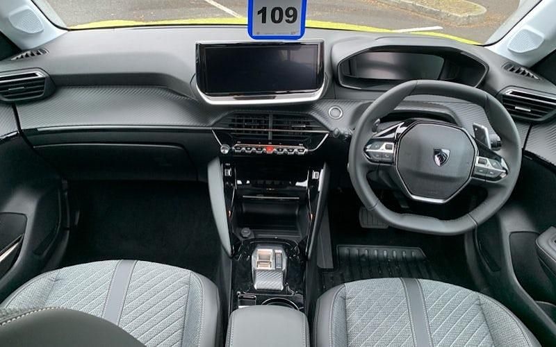 New Peugeot 208 Allure 102 HP (75 kW) 2025 Hatchback