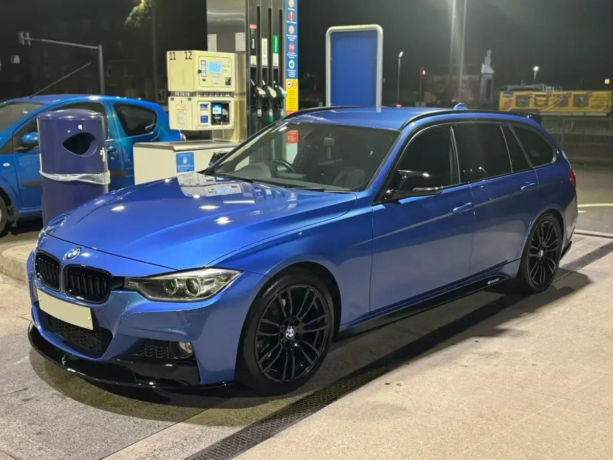 Begagnad BMW 320 M Sport 2013 Blå Kombi