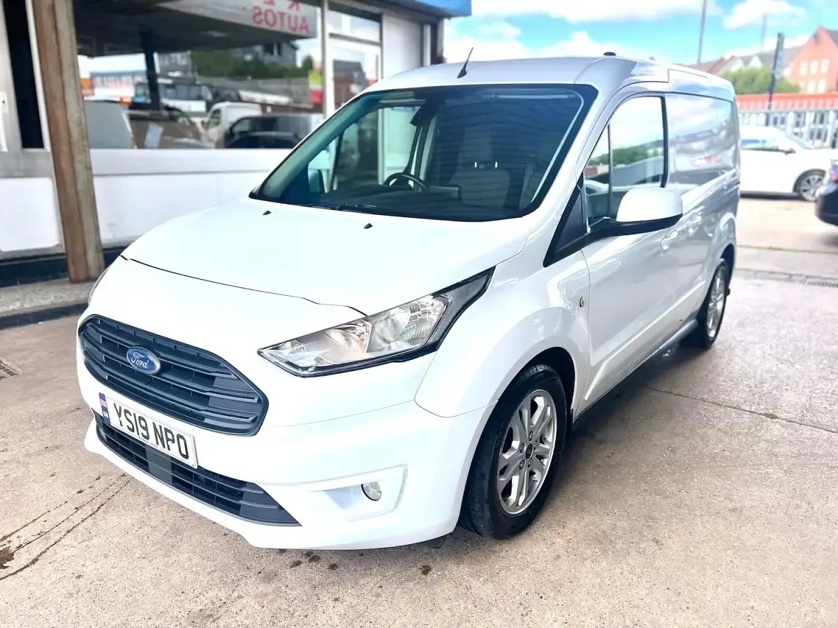 Used Ford Transit Connect Limited 120 HP (88 kW) 2019 White MPV