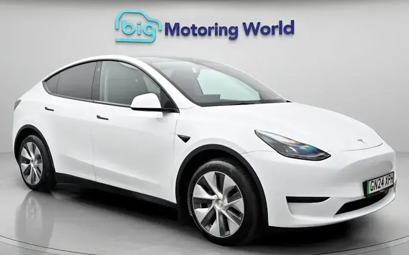 Used Tesla Model Y Standard Range 219 kW (299 HP) 2024 SUV