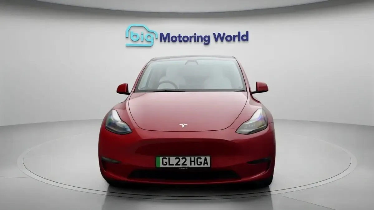 Used Tesla Model Y Long Range AWD 378 kW (514 HP) 2022 Red SUV