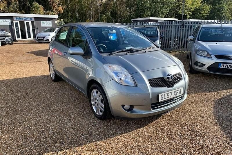 Silver Used 2008 Toyota Yaris Hatchback | £4,995 (Fair price) - Image 1/1