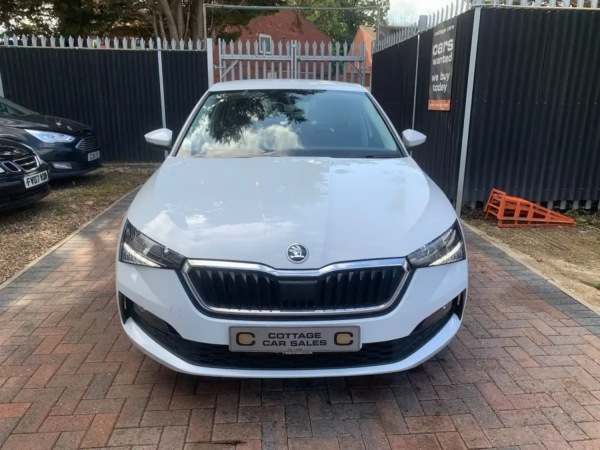 Used Skoda Scala SE 110 HP (80 kW) 2021 White Hatchback