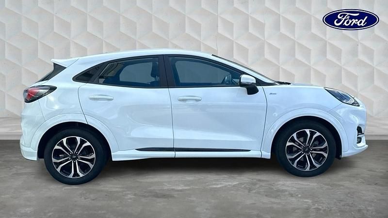 Begagnad Ford Puma ST-Line 2023 Vit SUV