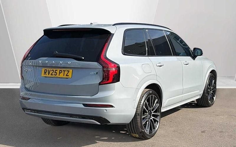 Usado Volvo XC90 Ultra 250 HP (183 kW) 2025 SUV