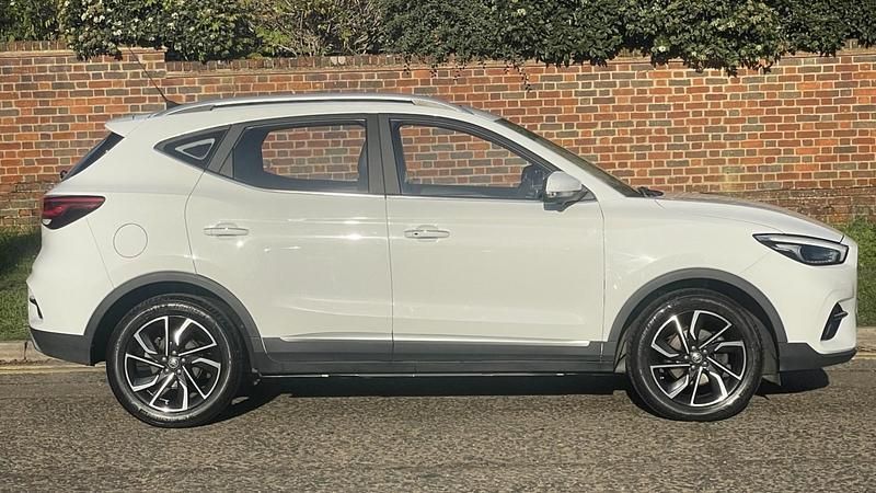 Used MG ZS Exclusive 2022 White Hatchback