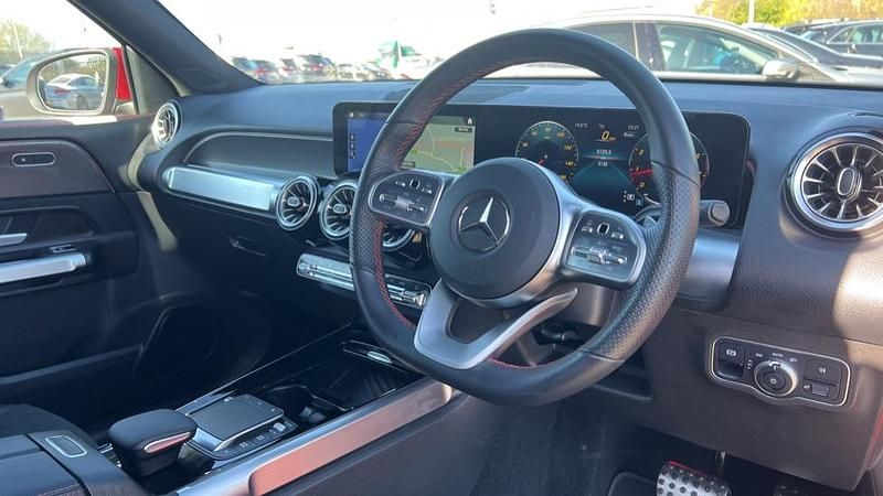 Used Mercedes GLB200 AMG Line Premium 163 HP (119 kW) 2021 Red SUV