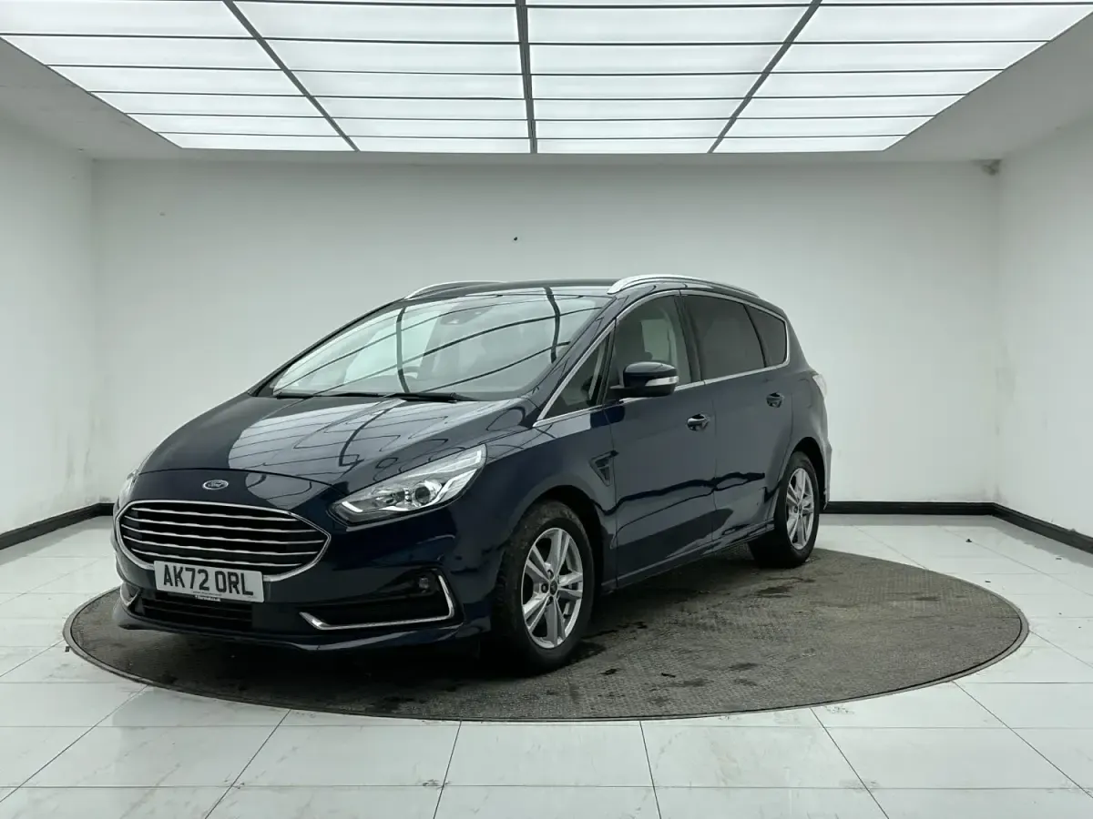 Usado Ford S-MAX Titanium 150 HP (110 kW) 2022 Azul Monovolume