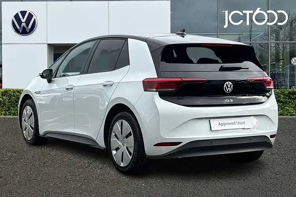 Used VW ID.3 Pure 110 kW (150 HP) 2022 White Hatchback
