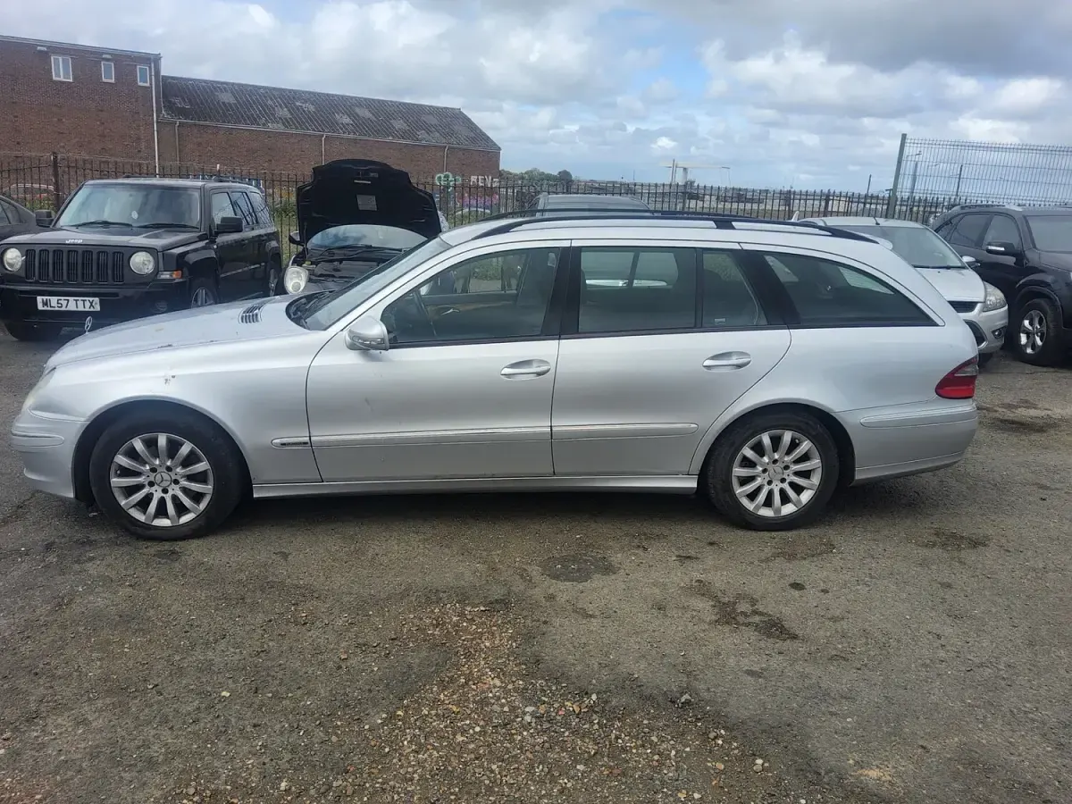 Used Mercedes E220 Elegance 2007 Silver Estate