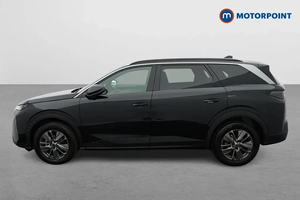 Second-hand Peugeot 5008 Allure 145 CP (106 kW) 2025 Negru SUV