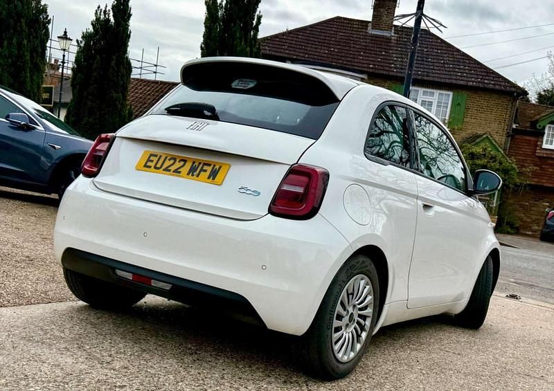 Used Fiat 500e Action 69 kW (95 HP) 2022 White Hatchback