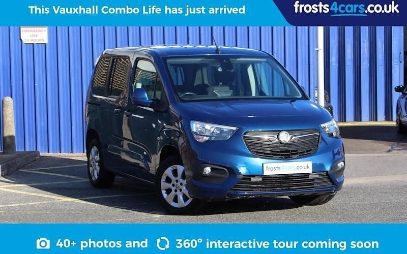 Used 2023 Vauxhall Combo MPV | £13,995 (Expensive) - Image 1/4