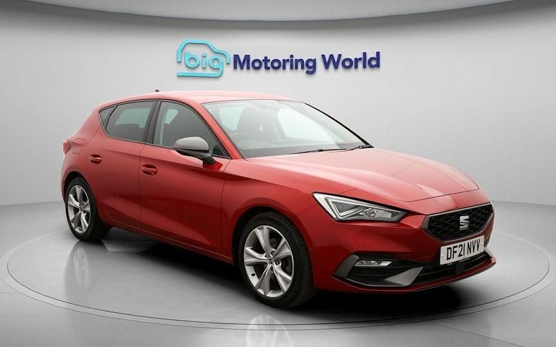 Begagnad Seat Leon FR 131 HK (96 kW) 2023 Halvkombi