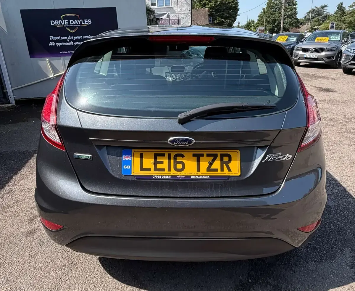 Used Ford Fiesta Zetec 2016 Grey Hatchback