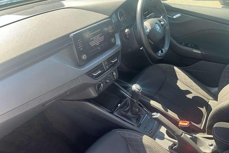 Usado Skoda Kamiq SE 94 HP (69 kW) 2020 Azul SUV