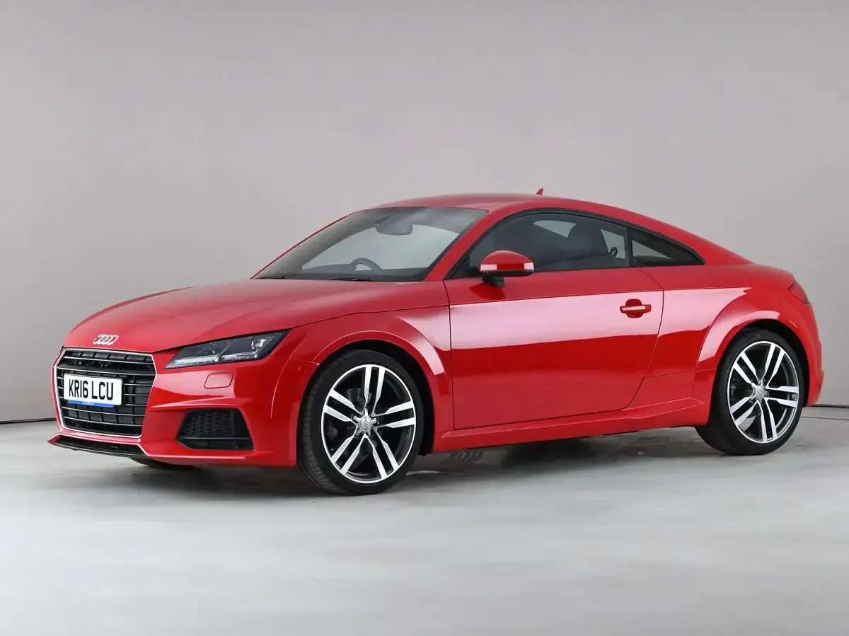 Used Audi TT S-Line 180 HP (132 kW) 2016 Red Coupe