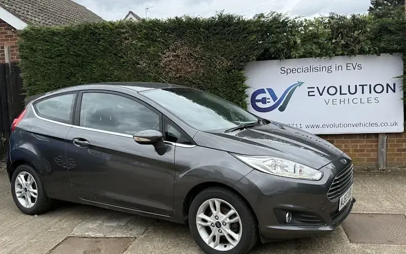 Used Ford Fiesta Zetec 82 HP (60 kW) 2017 Hatchback