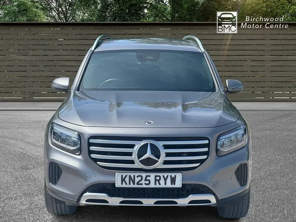 Used Mercedes GLB200 Executive 163 HP (119 kW) 2025 Grey SUV