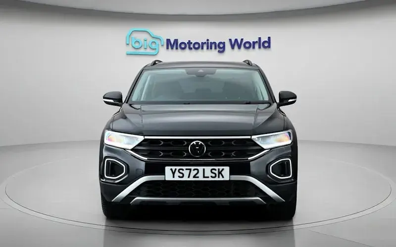Used VW T-Roc Life 110 HP (80 kW) 2024 SUV
