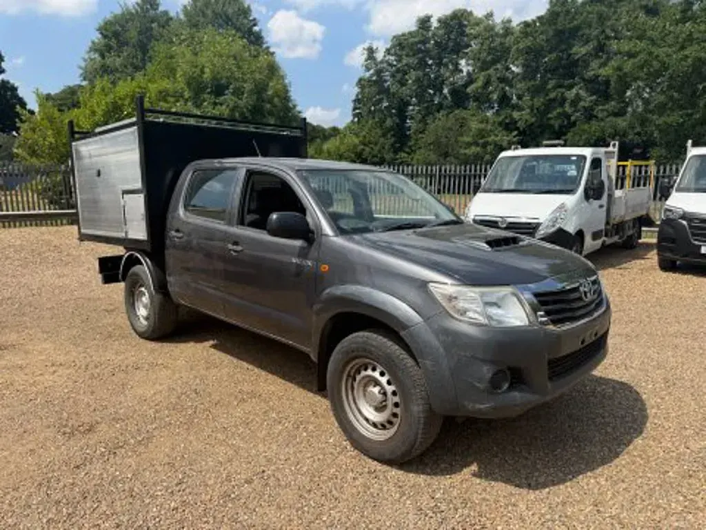 Used Toyota HiLux Active 2014 Grey Pickup