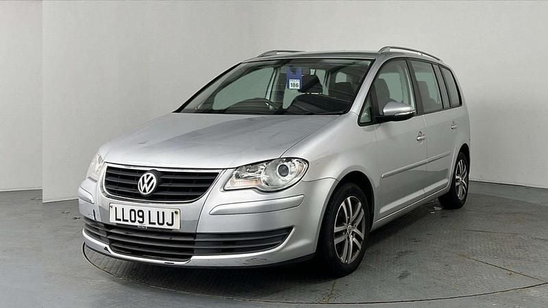 Used VW Touran SE 105 HP (77 kW) 2009 Silver MPV