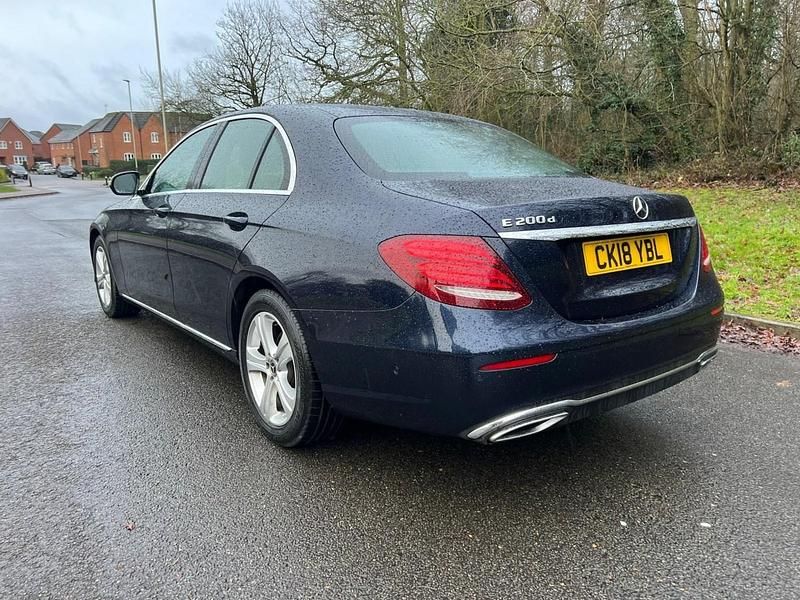 Used Mercedes E200 SE 150 HP (110 kW) 2018 Blue Sedan