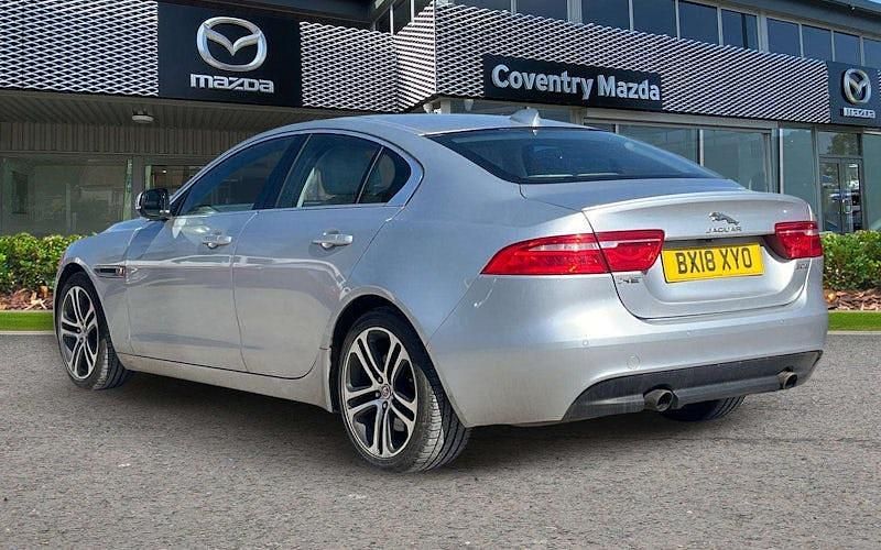 Begagnad Jaguar XE Ingenium 200 HK (147 kW) 2019 Sedan
