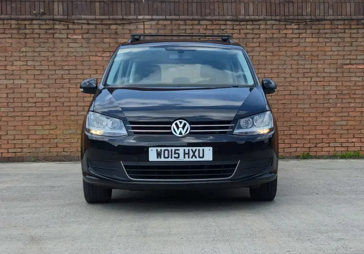Usado VW Sharan SE 177 HP (130 kW) 2015 Preto Monovolume