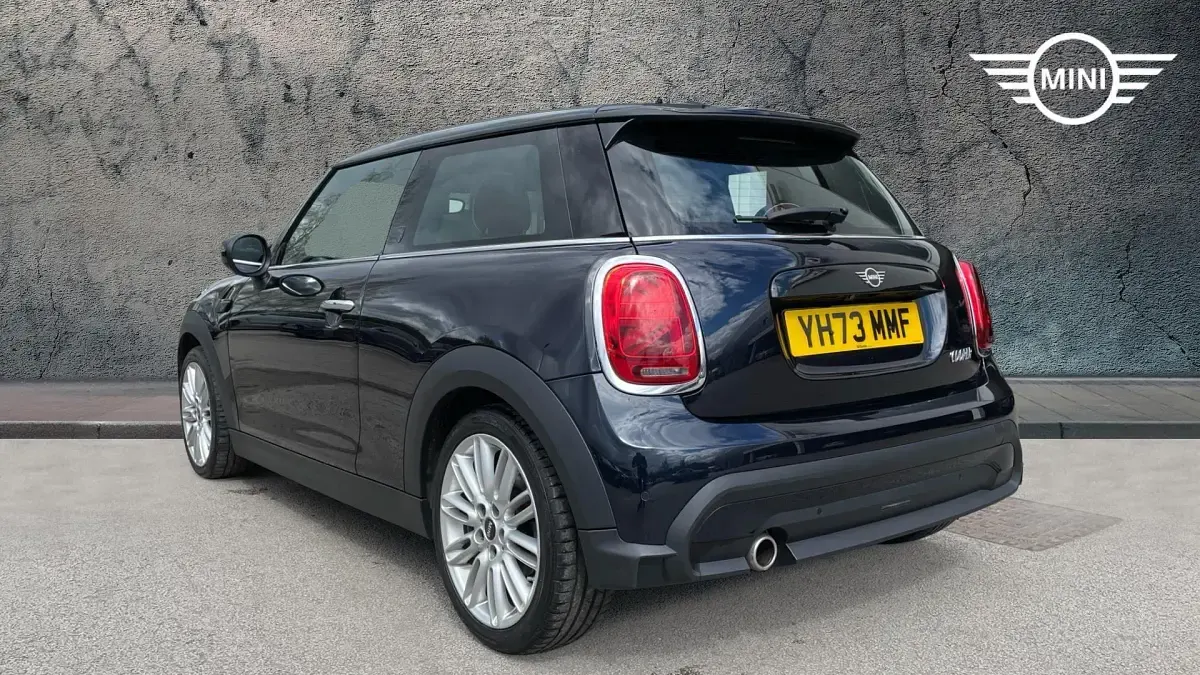 Used Mini Cooper Exclusive 134 HP (98 kW) 2023 Black Hatchback