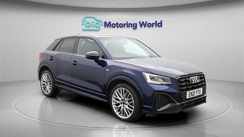 Used Audi Q2 Black Edition 150 HP (110 kW) 2021 Blue SUV