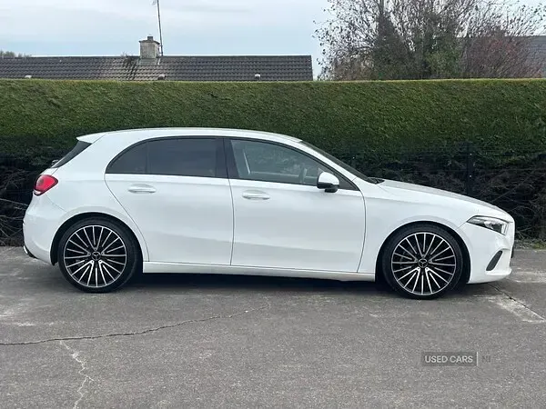 Used Mercedes A180 116 HP (85 kW) 2019 White Hatchback